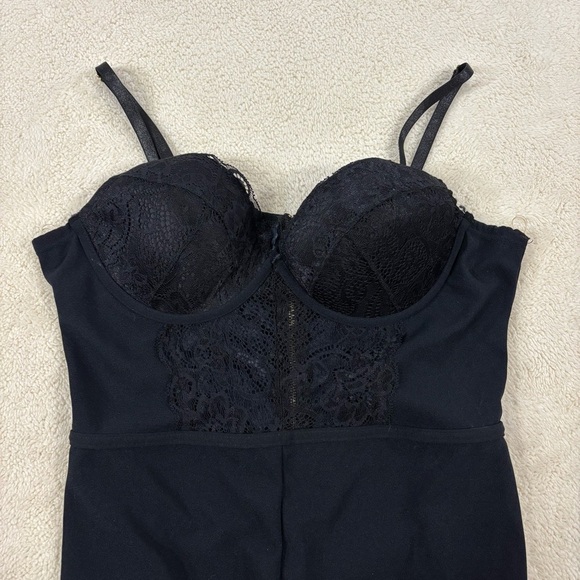 Revamped Iris black jumpsuit, lace bodice, nwot,‎ size medium Lace - Picture 1 of 7